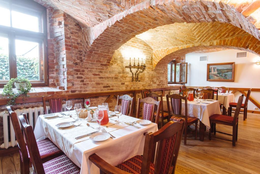 Birinu Pils Hotel Birini